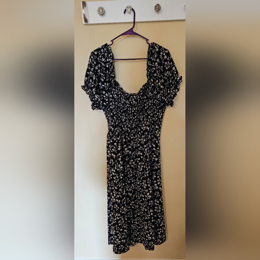 Floral Black and White Women's Dress Size Xl - Picture 2 of 5